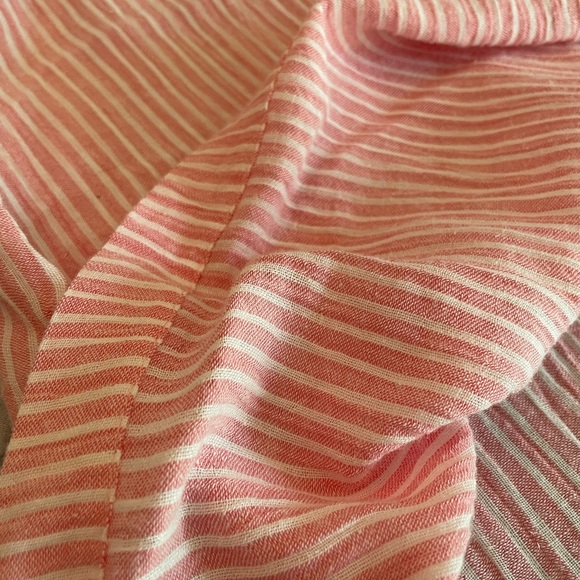 NWT!! Striped Rose and White color Sleeveless Halter Top, Universal Thread (XS) - Picture 13 of 13